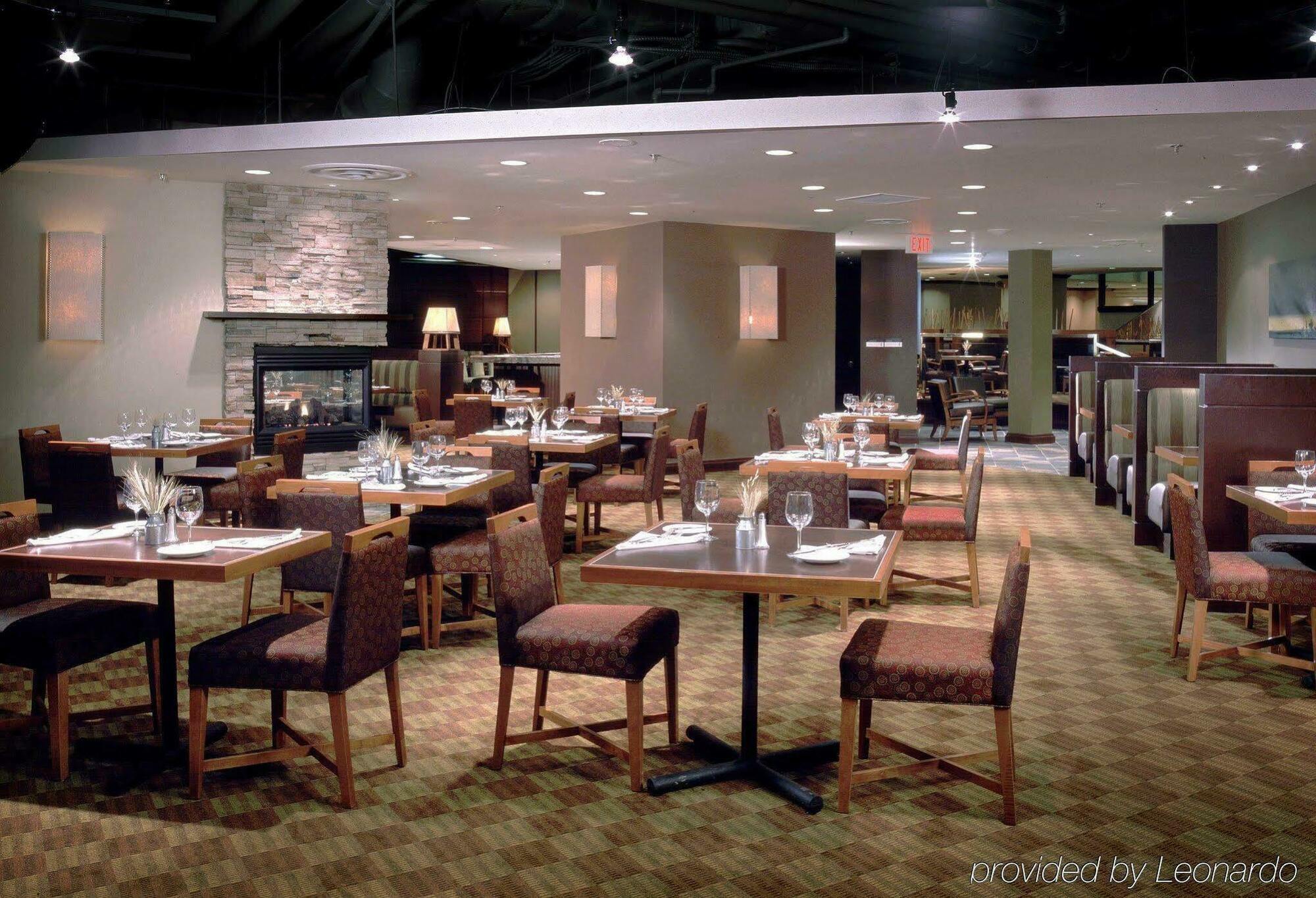 Delta Hotels by Marriott Winnipeg Restaurant bilde