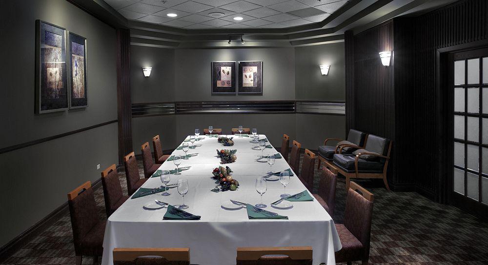 Delta Hotels by Marriott Winnipeg Restaurant bilde
